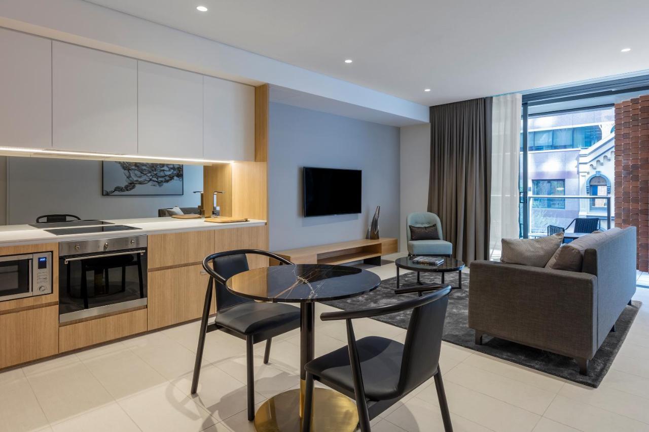 Skye Suites Sydney Bagian luar foto