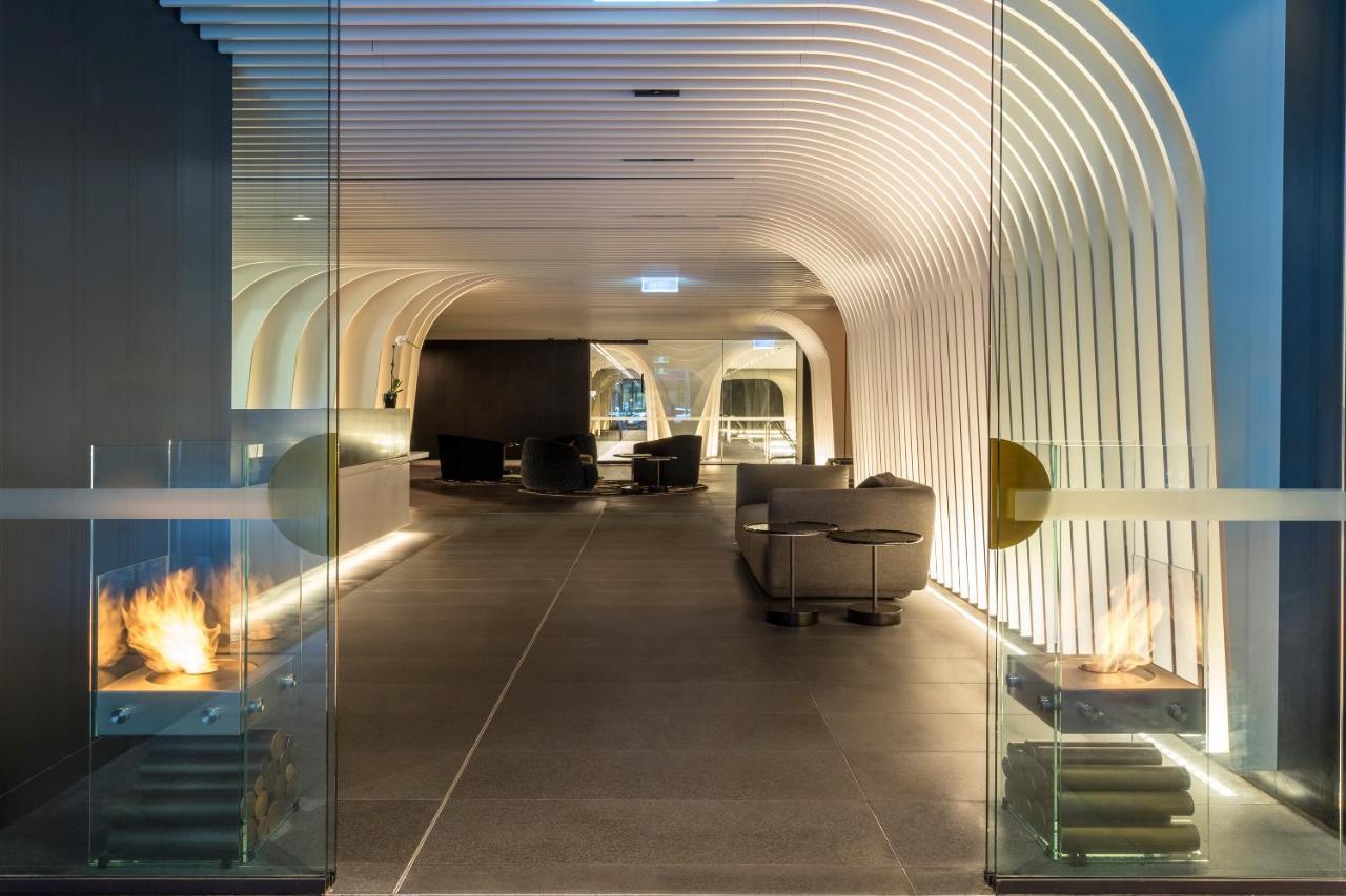 Skye Suites Sydney Bagian luar foto The interior of the lounge